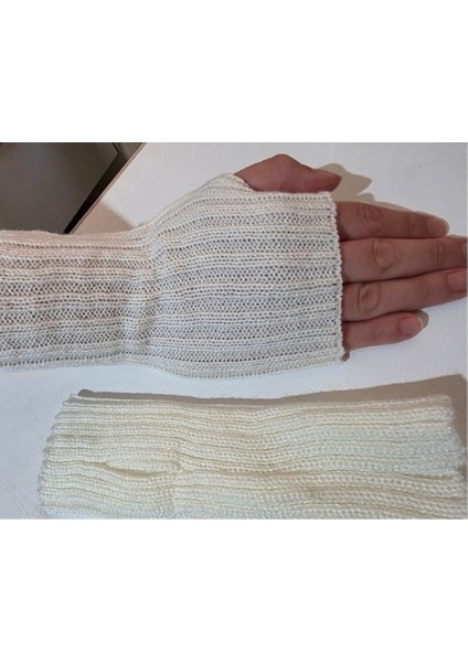 Kadın Örgü Şeritli Eldiven – Casual Dikişsiz Tasarım, Sıcak Tutan Akrilik Malzeme, Rahat Kol Tutucu, Outdoor ve Günlük Kullanıma Uygun Şık Kışlık Aksesuar