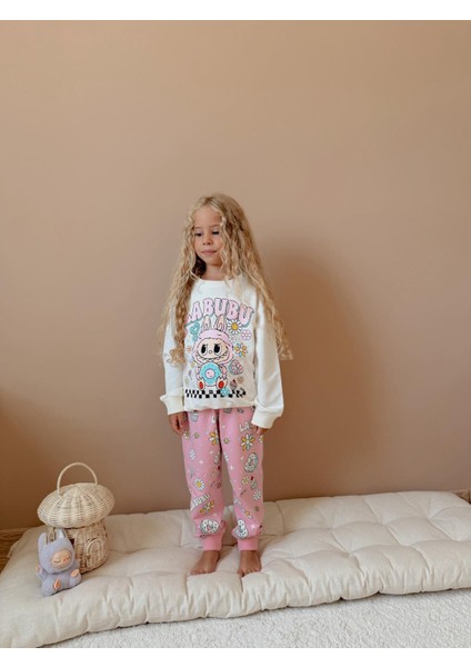 Karakter Desenli Uzun Kollu Kız Çocuk Alt Üst Takım fırsatları