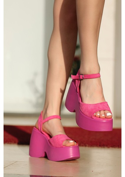 KCL-004 Dolgu Tabanlı Sandalet modelleri