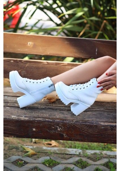 Efsane 546 Bağcıklı Bot