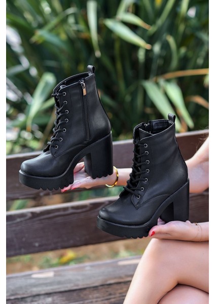 Efsane 546 Bağcıklı Bot