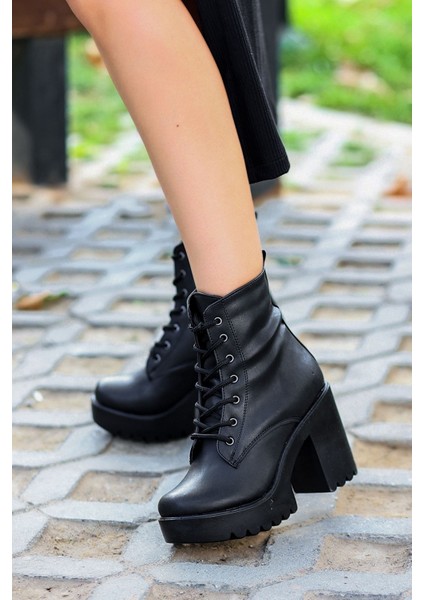 Efsane 546 Bağcıklı Bot modelleri