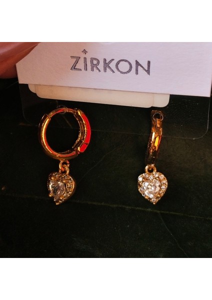 Gold Renk Lüks Gösterişli Kalp Figürlü Küpe