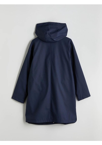Lcw Modest Kadın Kapüşonlu Düz Yağmurluk (W5) fırsatları