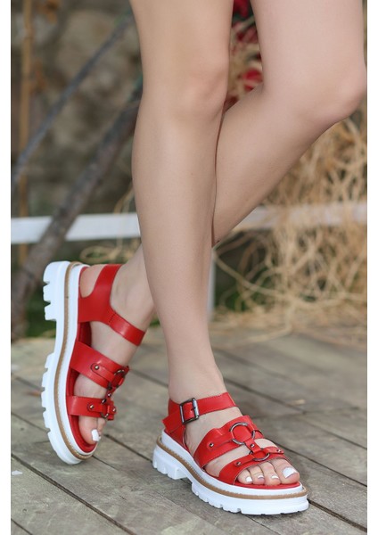 Alba Kalın Tabanlı Tokalı Sandalet