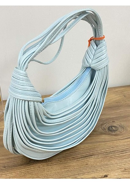 Y5964 Renk: Bebe Mavisi Kadın Biyeli Omuz ve Kol Çanta fırsatları