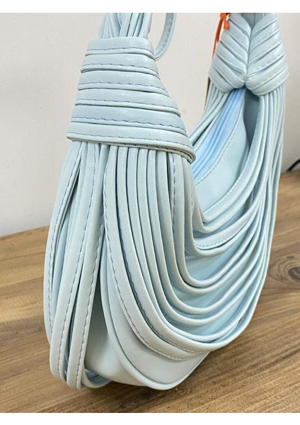 Y5964 Renk: Bebe Mavisi Kadın Biyeli Omuz ve Kol Çanta indirimleri