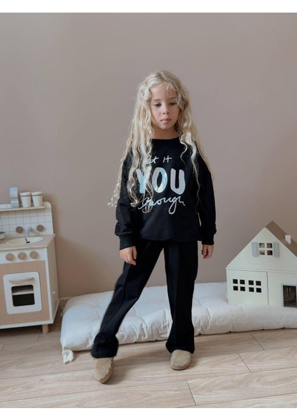 Simli Baskılı Uzun Kollu Kız Çocuk Alt Üst Takım modelleri