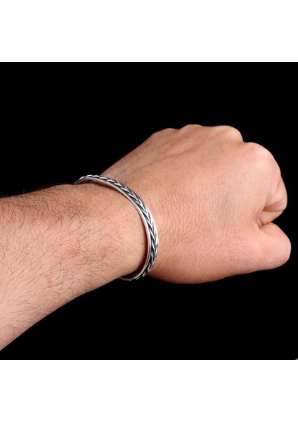 925 Ayar Gümüş Örgü Motifli Erkek Kelepçe Bileklik Modeli modelleri