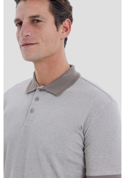 Düğmeli Polo Yaka Erkek T-Shirt Bej fırsatları