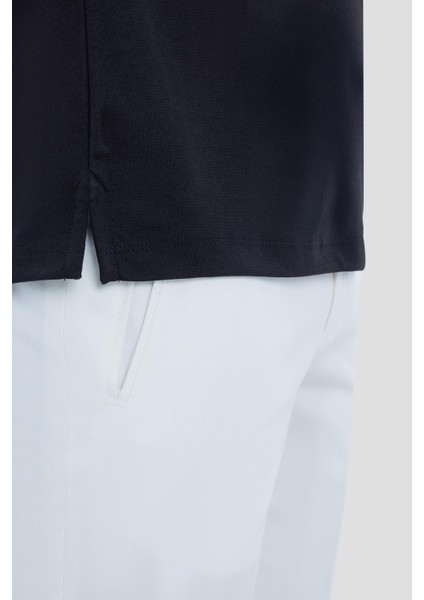 T-Shirt V Yaka Siyah fırsatları