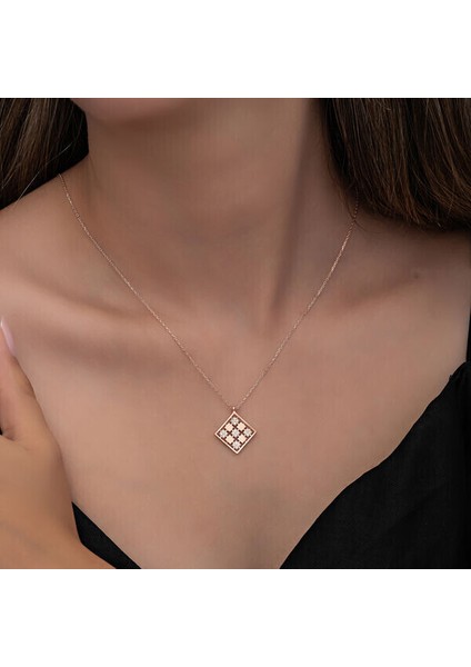 Rose Dörtgen Zirkon Taşlı 925 Ayar Gümüş Kadın Kolye
