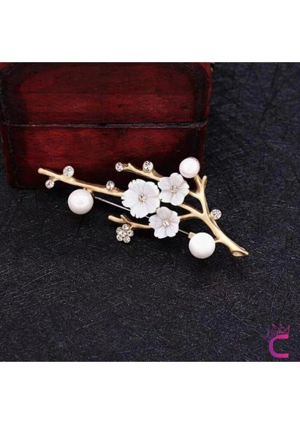 Erik Çiçeği Tasarım Beyaz Çiçekli Incili Taşlı Kadın Broş - Hediyelik Elbise Ceket Yaka Iğnesi Rozet