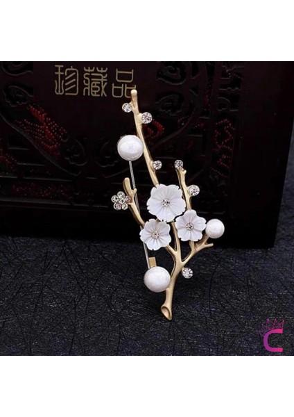 Erik Çiçeği Tasarım Beyaz Çiçekli Incili Taşlı Kadın Broş - Hediyelik Elbise Ceket Yaka Iğnesi Rozet fiyatları