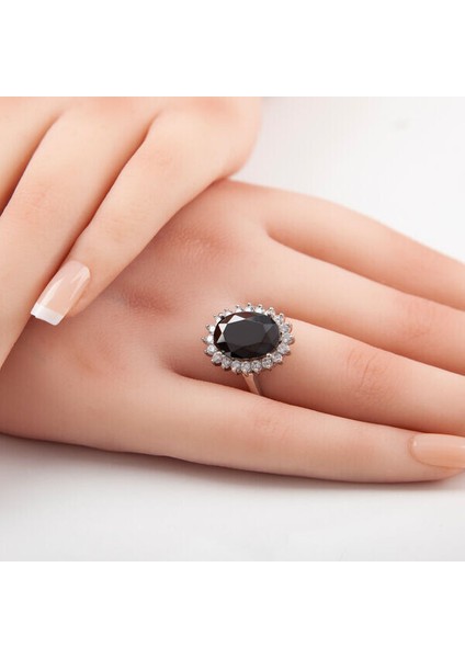 Siyah Oval Taşlı Zirkon 925 Ayar Gümüş Kadın Yüzük