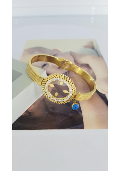 Çeyrek Uyumlu Takılan Altın Rengi Çelik Kararmaz Kelepçe SNS103898