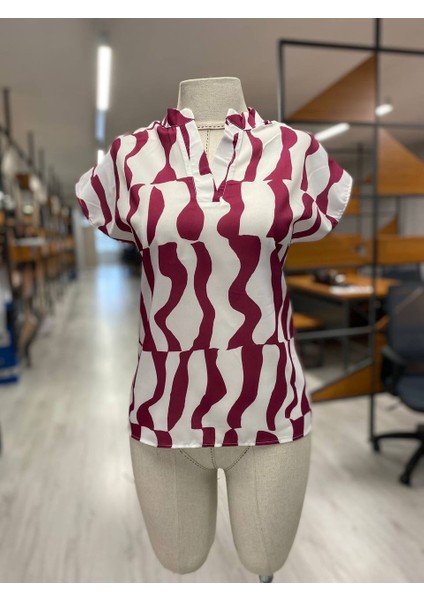 Kadın Yarasa Kol V Yaka Dalgalı Desen Moskrep Kumaş Bluz (Renk Seçenekli)