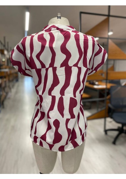 Kadın Yarasa Kol V Yaka Dalgalı Desen Moskrep Kumaş Bluz (Renk Seçenekli)