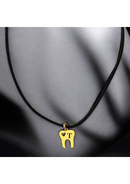 Altın Plakalı 14 Ayar T Harfine Özel Siyah Bağlıklı Diş ve Kalp Figürlü Hediyelik KOLYE-629HARF fiyatları