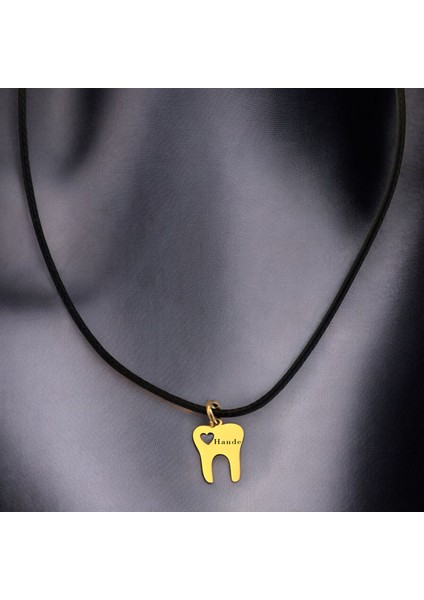 14 Ayar Altın Plakalı Hande Yazılı Siyah Bağlıklı Diş ve Kalp Figürlü Hediyeye Özel KOLYE-629ISIM fiyatları