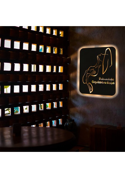 LED Işıklı Kişiselleştirilebilir Kadın Temalı Tablo Cleo Dekoratif Gece Lambası fırsatları