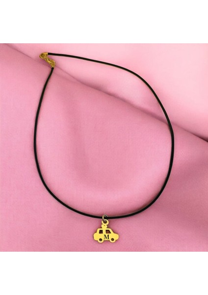 14 Ayar Altın Plakalı M Harfine Özel Siyah Bağlıklı Araba Figürlü Hediyelik KOLYE-630HARF fiyatları