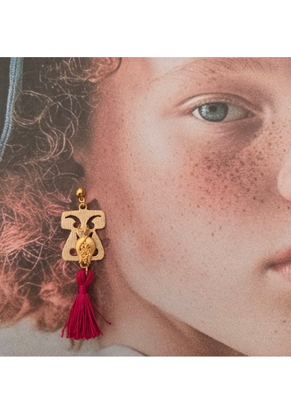 Altın Kaplama Kaftan Formlu Lale Figürlü Püsküllü Küpe modelleri