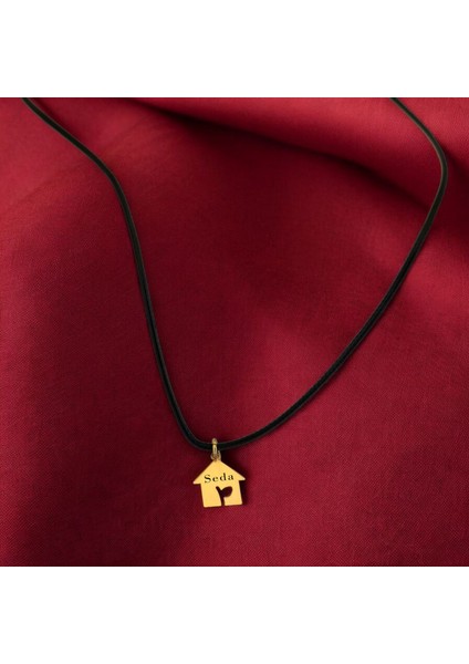Altın Plakalı 14 Ayar Seda Ismine Özel Siyah Bağlıklı Ev Motifli Hediyelik KOLYE-631ISIM fiyatları