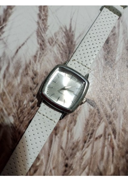 Vintage Model Kare-Oval Gümüş Kasa Retro Still - Beyaz Kordon Kadın Kol Saati 0034