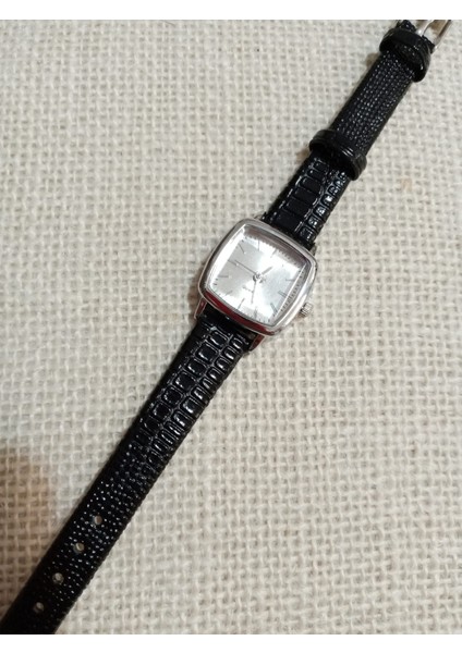Vintage Model Kare-Oval Gümüş Kasa Retro Still - Siyah Kordon Kadın Kol Saati 0034