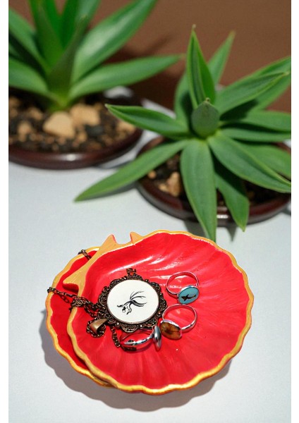 Kırmızı Gold Çizgi Detaylı 2'li Dekoratif Istiridye Takı Tabağı, Aksesuarlık, Mumluk %100 Taş Tozu 10X10CM (Vernikli) fiyatları