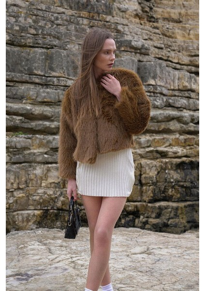 Astarlı ve Kancalı Şık Kürk Mont