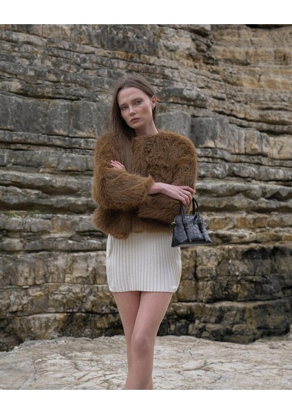 Astarlı ve Kancalı Şık Kürk Mont fiyatları