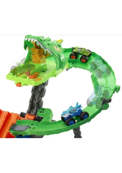 Monster Trucks Sharks Vs Dinos Dragon Demolition Track Set JFR06 modelleri