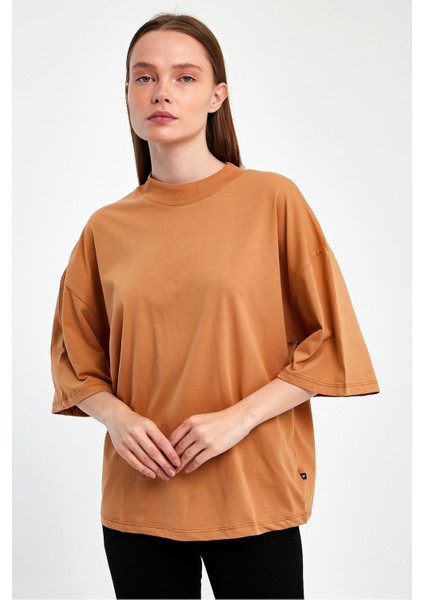 Kadın Yarım Balıkçı Yaka Kısa Kol T-Shirt fiyatları