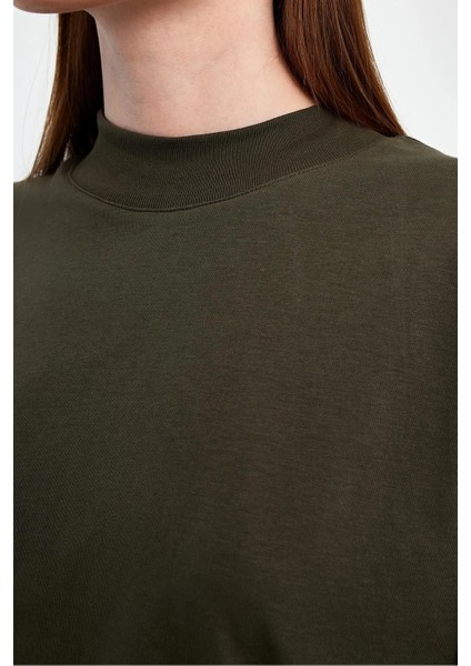 Kadın Yarım Balıkçı Yaka Kısa Kol T-Shirt indirimleri