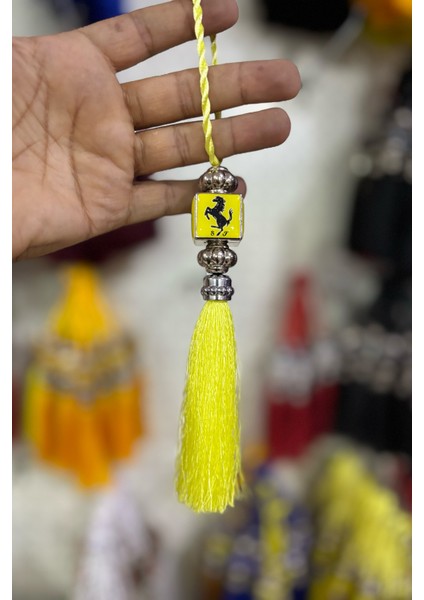 Araç Içi Dekoratif Ayna Süsü – Modern & Klasik Desenler