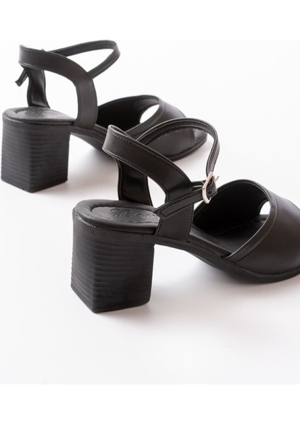 Bayan Sandalet K-13 Siyah Günlük Topuklu Kadın Sandalet indirimleri