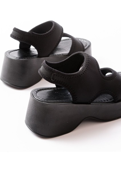 Bayan Sandalet 24414-573 Siyah Dalgıç Günlük Dolgu Topuk Kadın Sandalet indirimleri