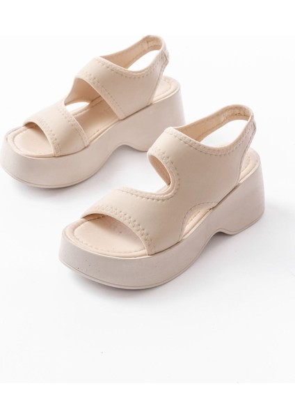 Bayan Sandalet 24414-573 Bej Dalgıç Günlük Dolgu Topuk Kadın Sandalet fırsatları