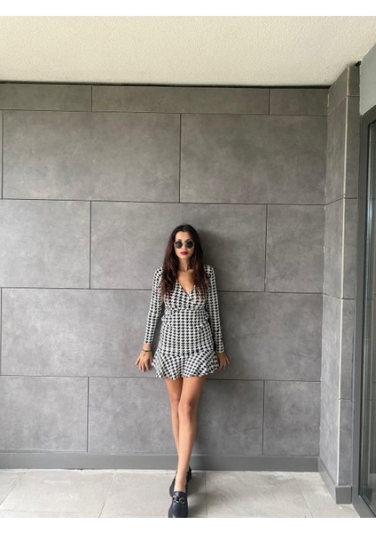 Runiquehome Kadın Uzun Kollu Kruvaze Yaka Kazayağı Mikro Mini Boy Elbise