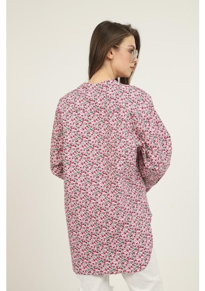 Runiquehome Kırmızı V Yakalı ve Desenli Gömlek