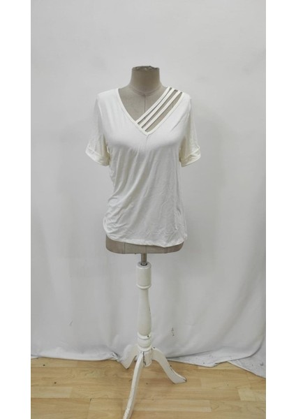 Runiquehome Kadın Kısa Kollu V Yakalı Şerit Detaylı Viskon Bluz fırsatları