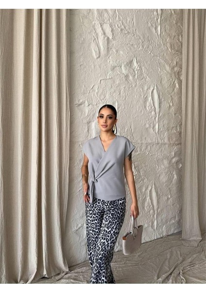 Runiquehome Yandan Bağlama Detaylı Kolsuz Bluz - Gri