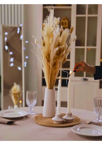 Modern Dekorasyon Için Şık Beyaz Çizgili Seramik Çiçek Vazo - Minimalist ve Zarif Vazo Modelleri modelleri