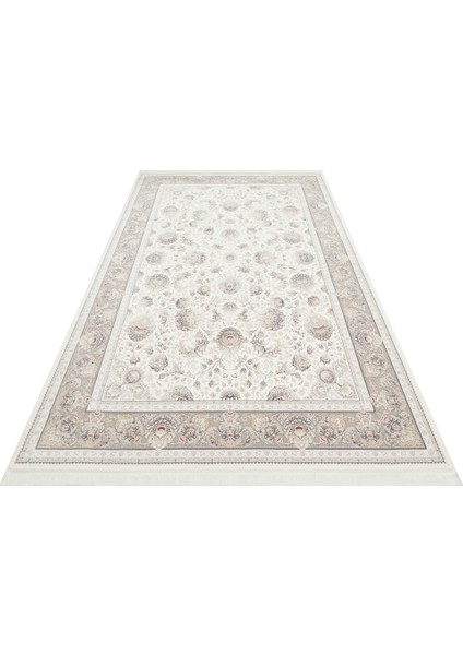 Persian Per 02 Cream Klasik Desenlere Sahip Yüksek Dokuma Sıklığı ile Üretilen 120 Tarak Ipek Halı