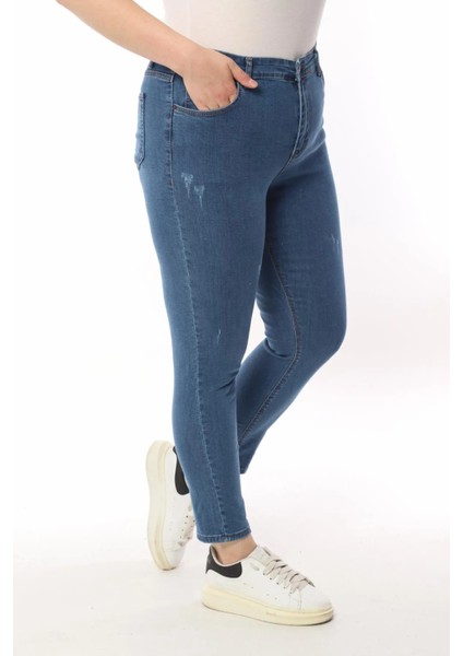 Kadın Battal Tırnaklı Taşlamalı Jeans indirimleri