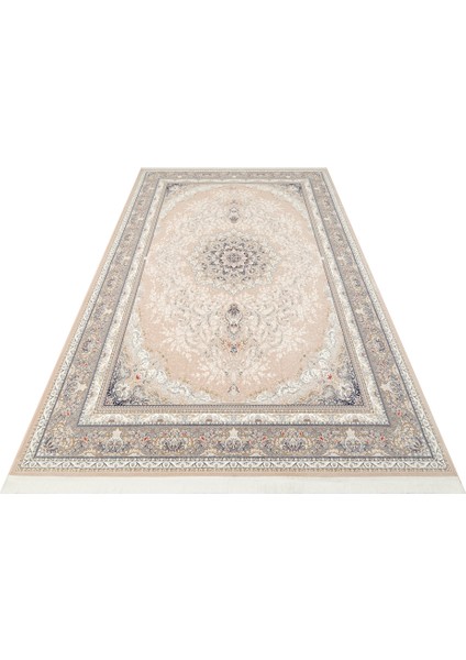 Persian Per 01 Beige Klasik Desenlere Sahip Yüksek Dokuma Sıklığı ile Üretilen 120 Tarak Ipek Halı