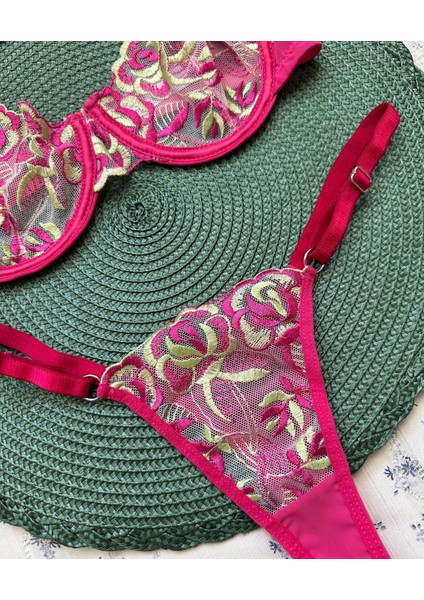 Josie Pembe-Yeşil Çiçek Nakışlı Transparan Sütyen Tanga Takımı – Intive fırsatları