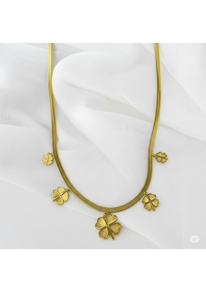 Çelik Yonca Yaprak Kolye